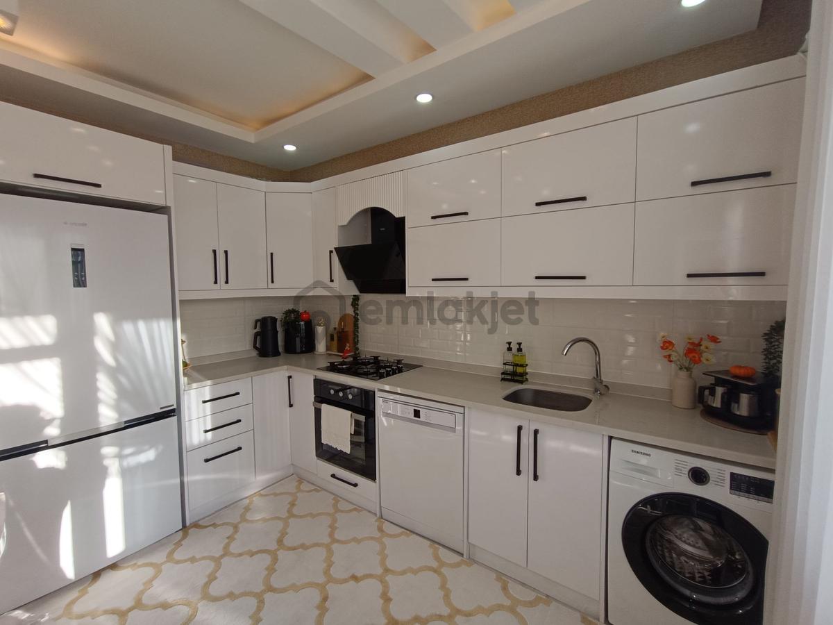 Bülbülzade Satılık Daire 2+1 Ara Kat Bakımlı Yeni - 16