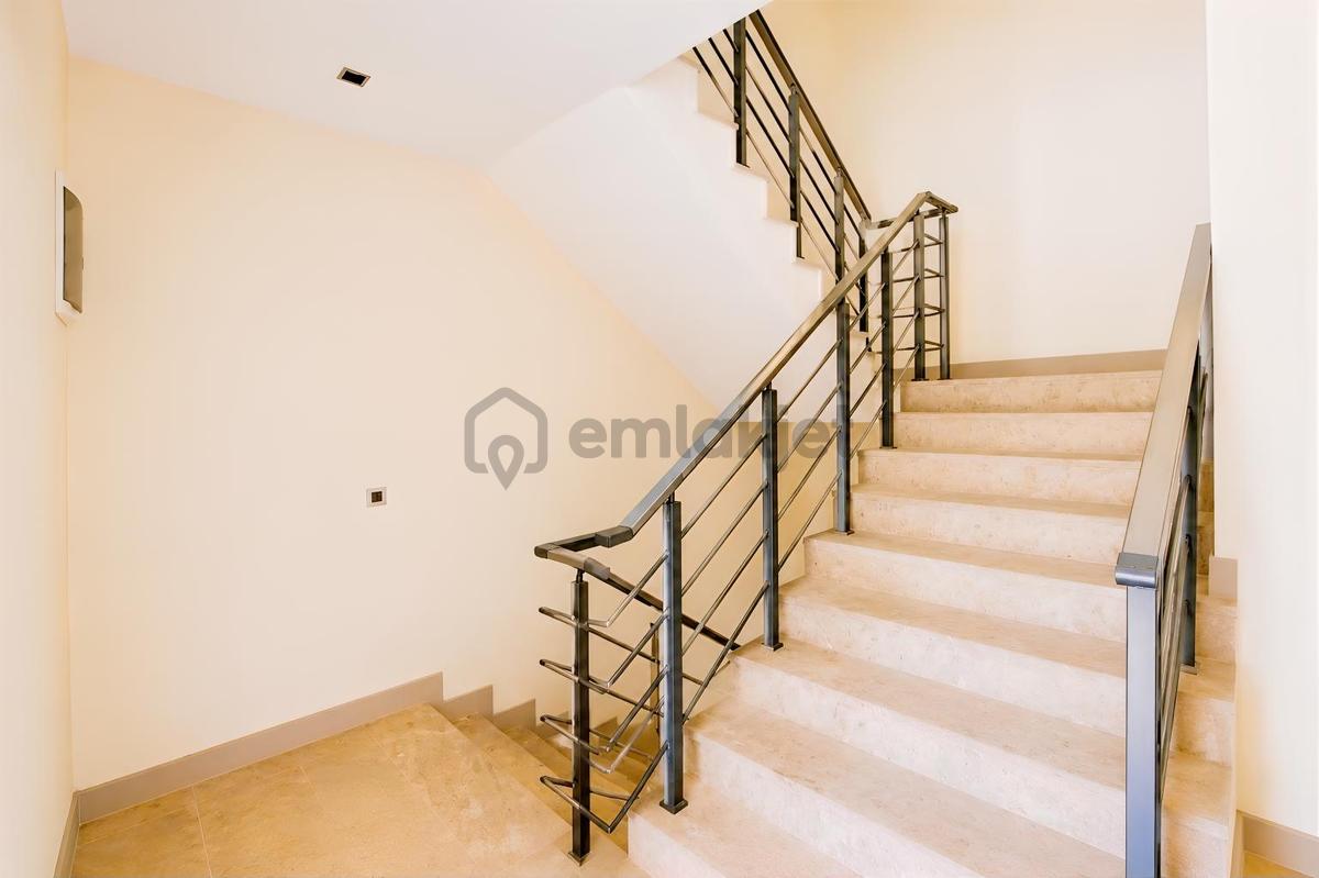 Antalya Altıntaş Antoryumda Satılık 2+1 Loft Bahçe Dubleks Daire - 12