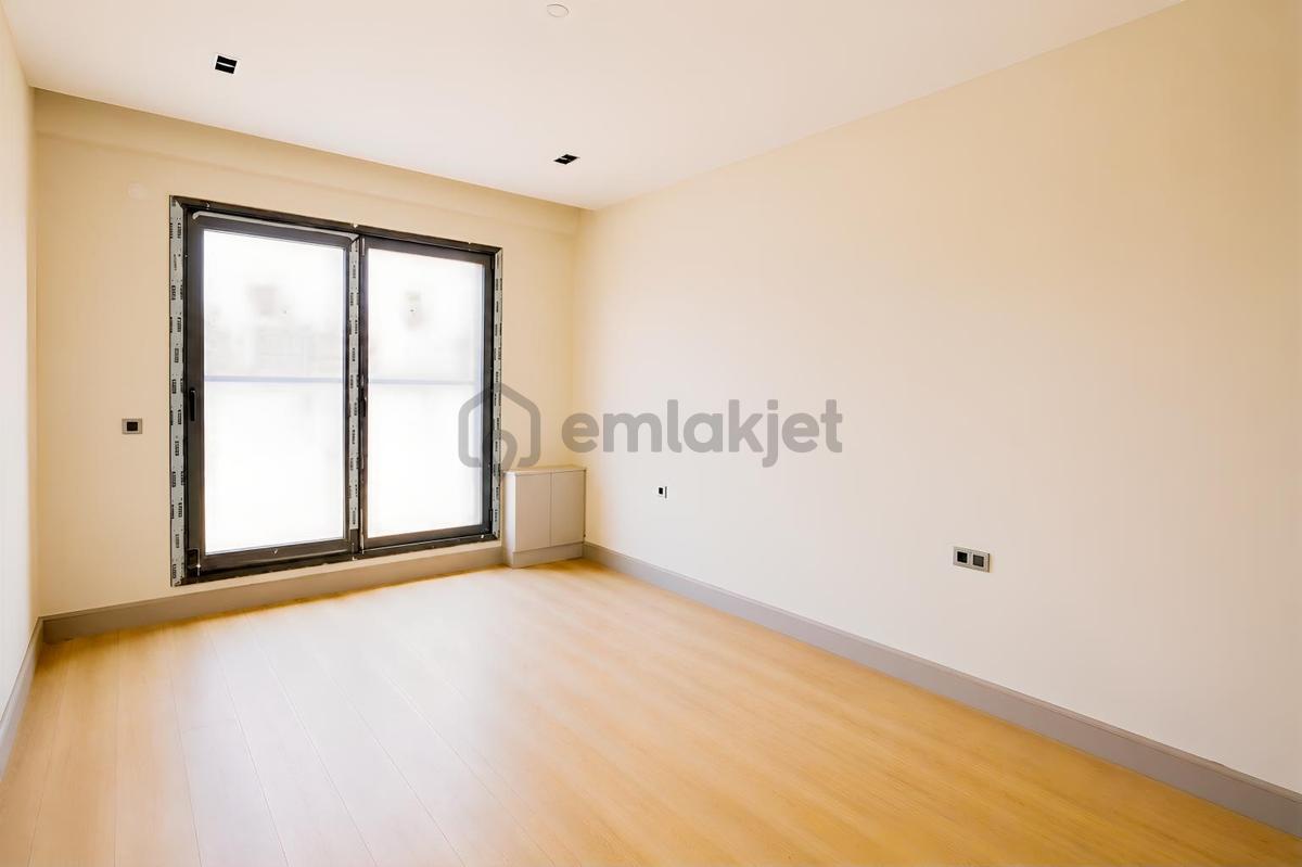 Antalya Altıntaş Antoryumda Satılık 2+1 Loft Bahçe Dubleks Daire - 11