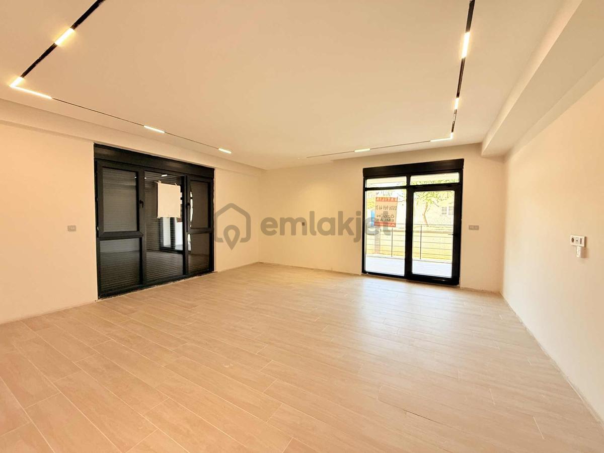 Özgün'den Vadişehir Mahallesi Mükemmel Konumda Villa - 3