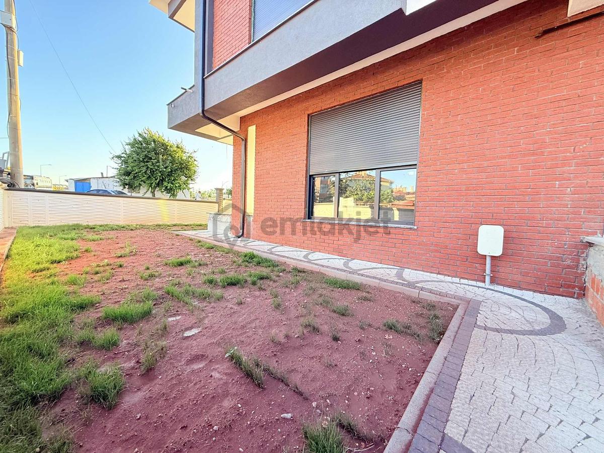 Özgün'den Vadişehir Mahallesi Mükemmel Konumda Villa - 9