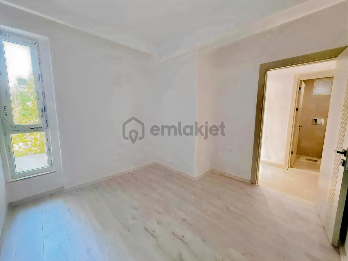 Özgün'den Çamlıca Mah. Birlik 2 Cadde Yakını 3+1 Daire - 25