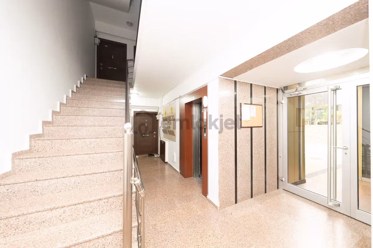 Bahçelievler Kadir Has Avm Yakını Kiralık 2+1 100 M2 Net - 22