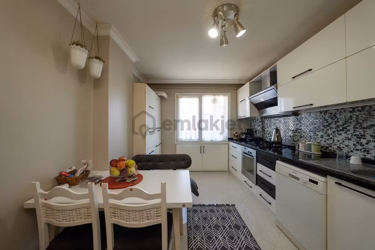 Bahçelievler Kadir Has Avm Yakını Kiralık 2+1 100 M2 Net - 9
