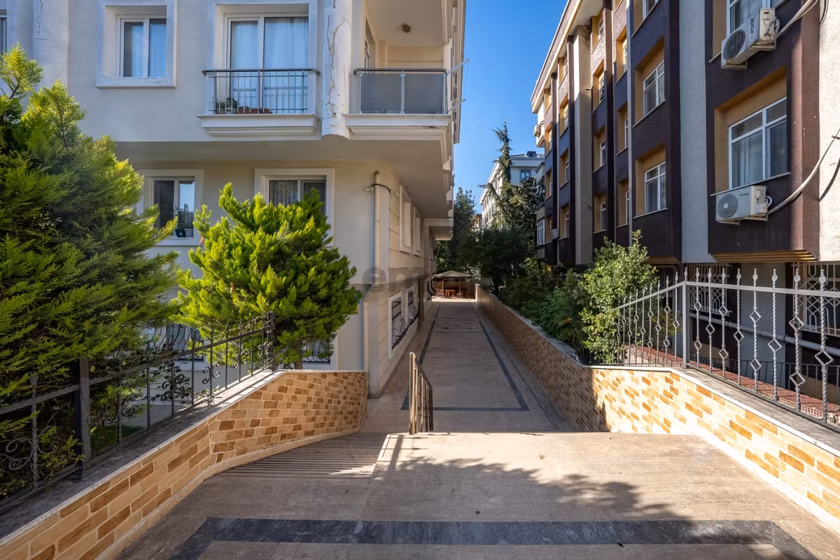 Bahçelievler Kadir Has Avm Yakını Kiralık 2+1 100 M2 Net - 25
