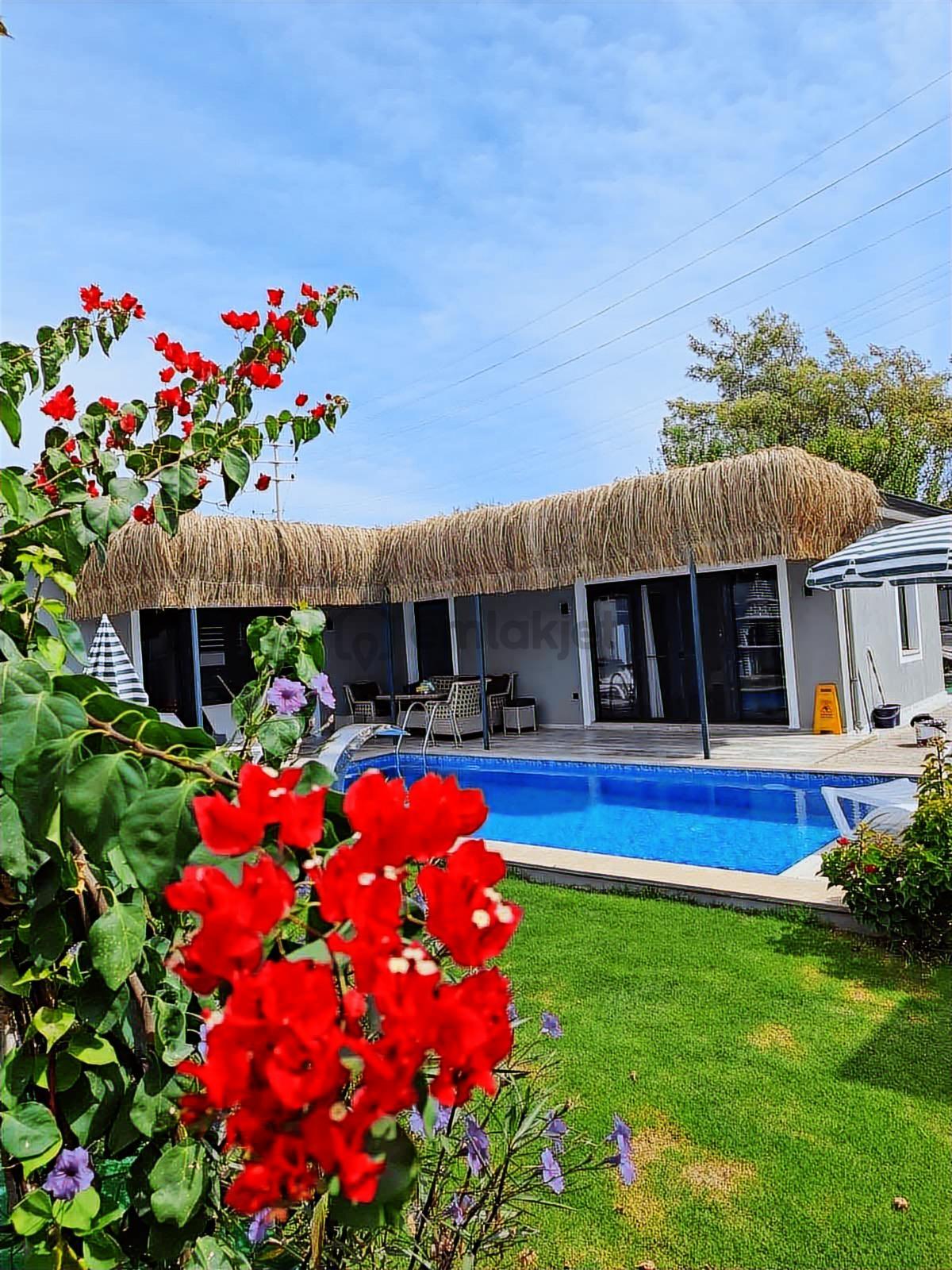 Denize Yakın 2+1 Müstakil Havuzlu Villa - 2