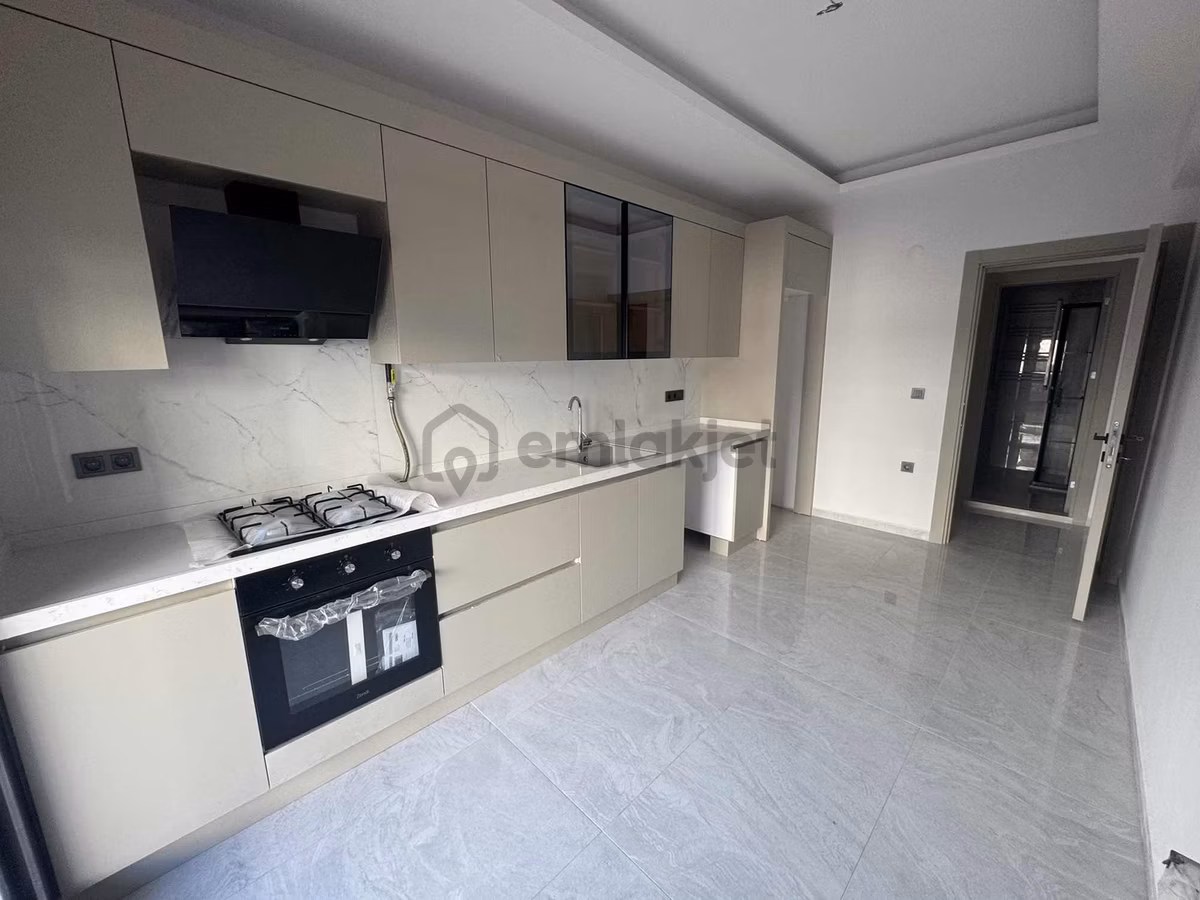 Coldwell Banker Poyraz'dan Merkezi Konumda Sıfır 3+1 - 5
