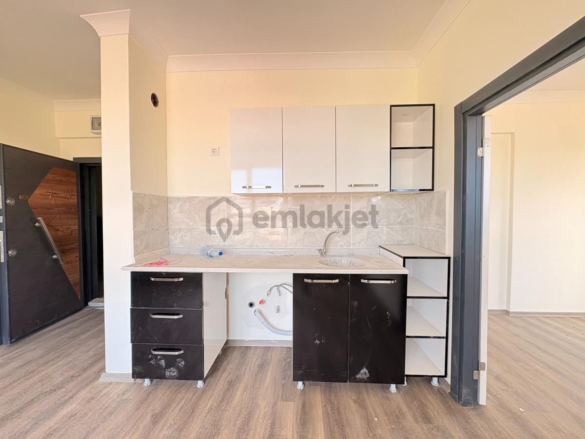 Esenboğa'da 1+1, Sıfır, 11. Katta, Manzaralı Daire! - 7