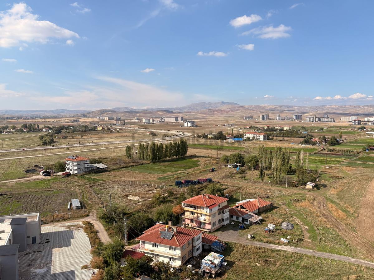 Esenboğa'da 1+1, Sıfır, 11. Katta, Manzaralı Daire! - 14