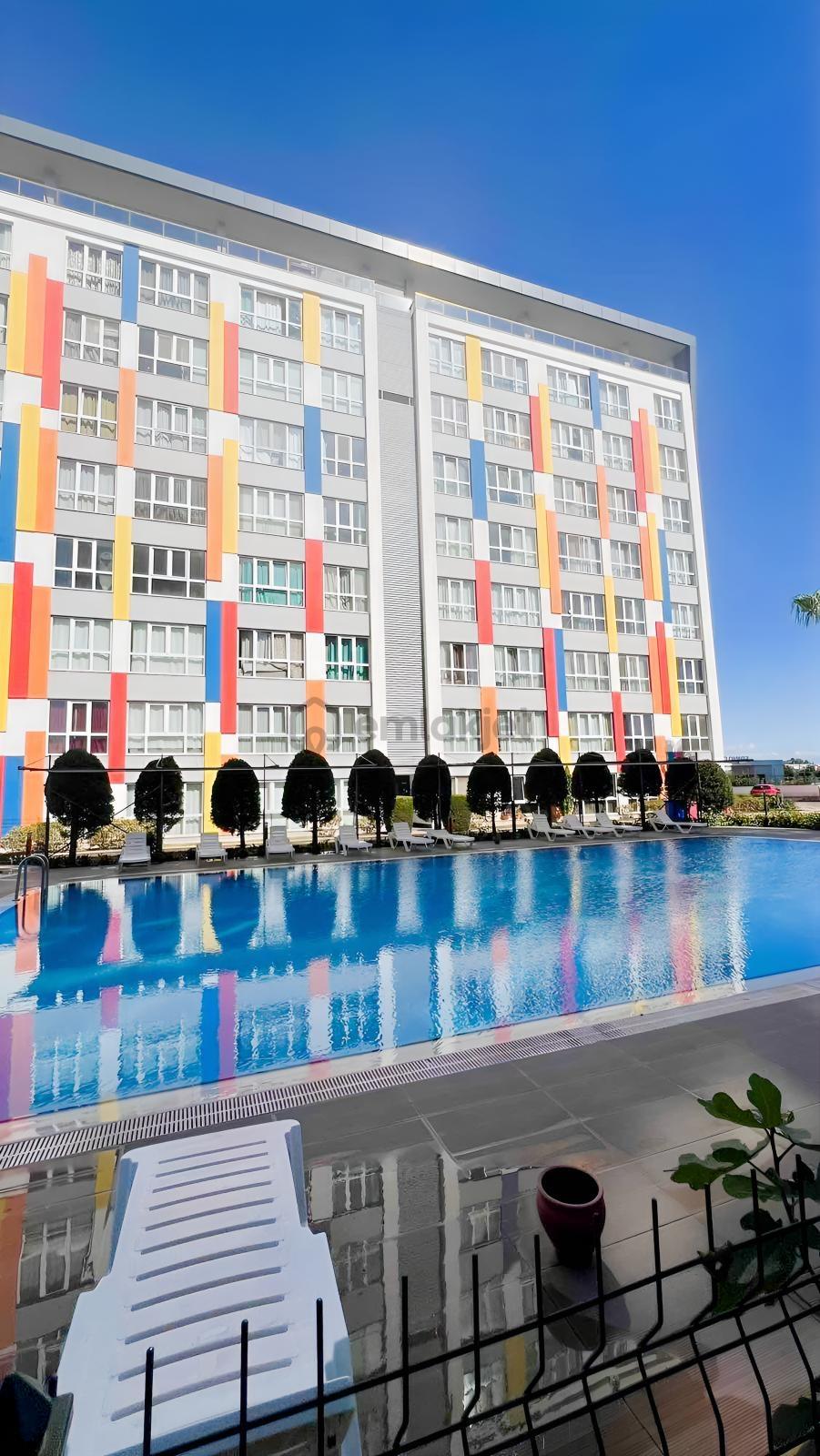 Studio Lego Evleri'nde Satılık 1+1 Çift Cephe Köşe Daire