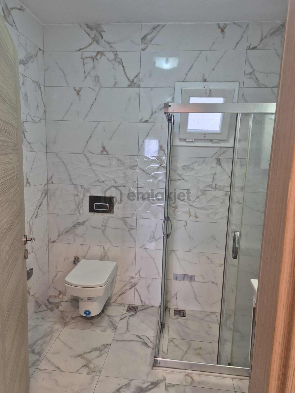 Merkezi Konum Kiralık 1+1 - 5