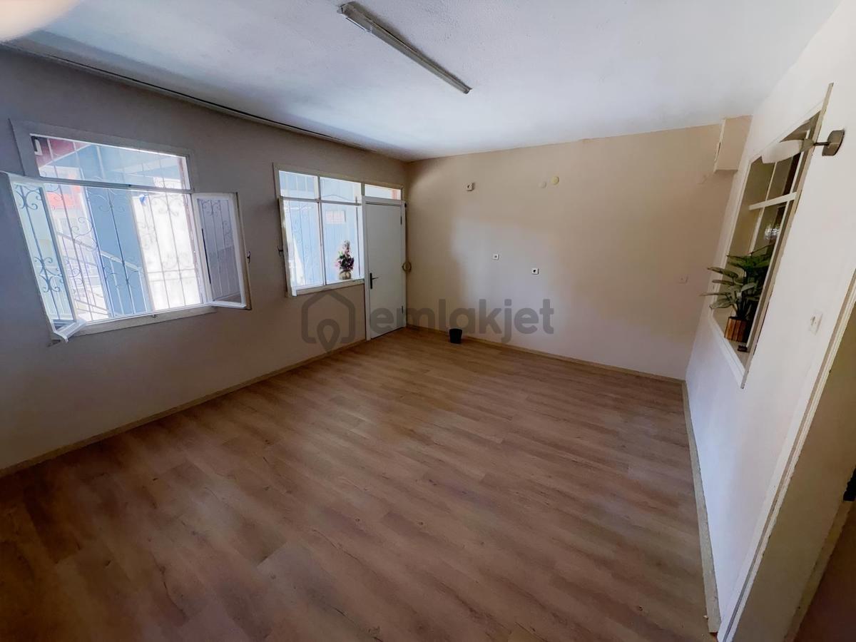 Bornova Çamdibi'nde Kiralık Daire