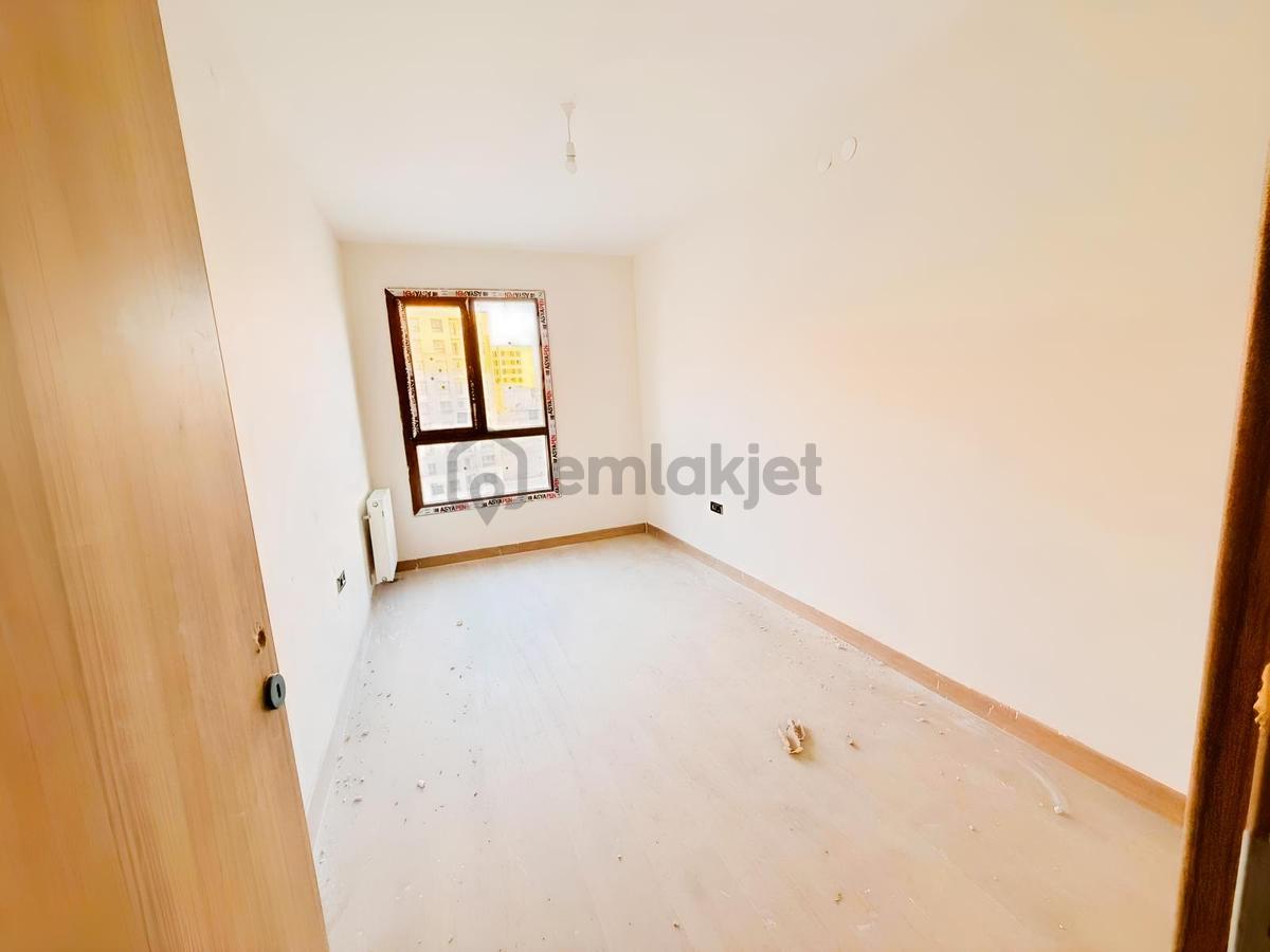 Asayradan Satılık Cedit Projesinden Geniş 2+1 Satılık - 23