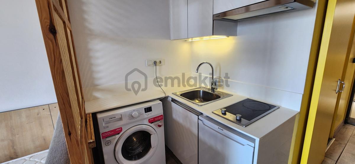 Coordinat Bornova'da,boş,temizlenmiş,kiralık 1+0 - 17