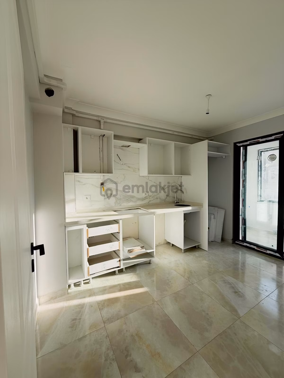 Bandırma Mavi Emlaktan 600 Evler Mah. 2+1 Satılık Daireler - 8
