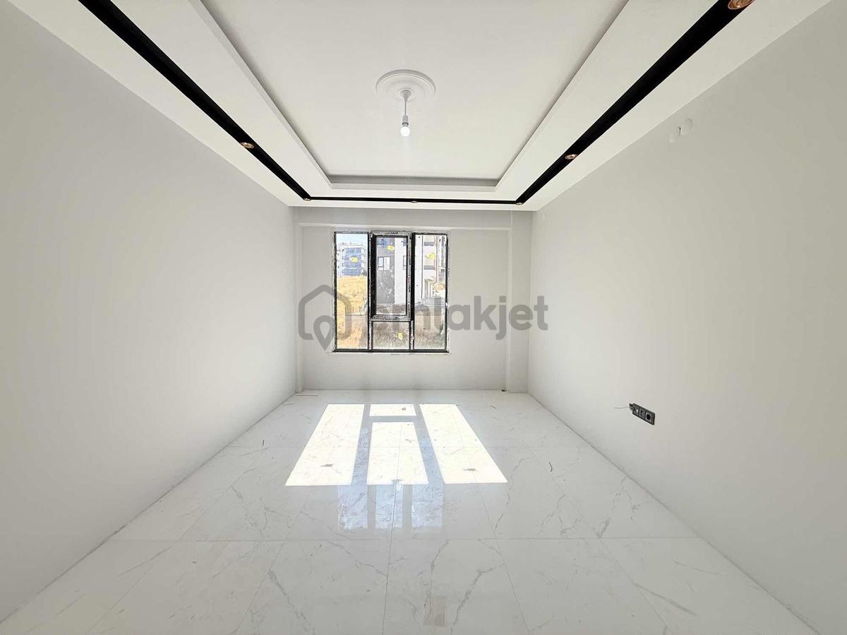 Özgün'den Emek Mh Dilek Caddesi Yakını 2+1 Daireler - 6