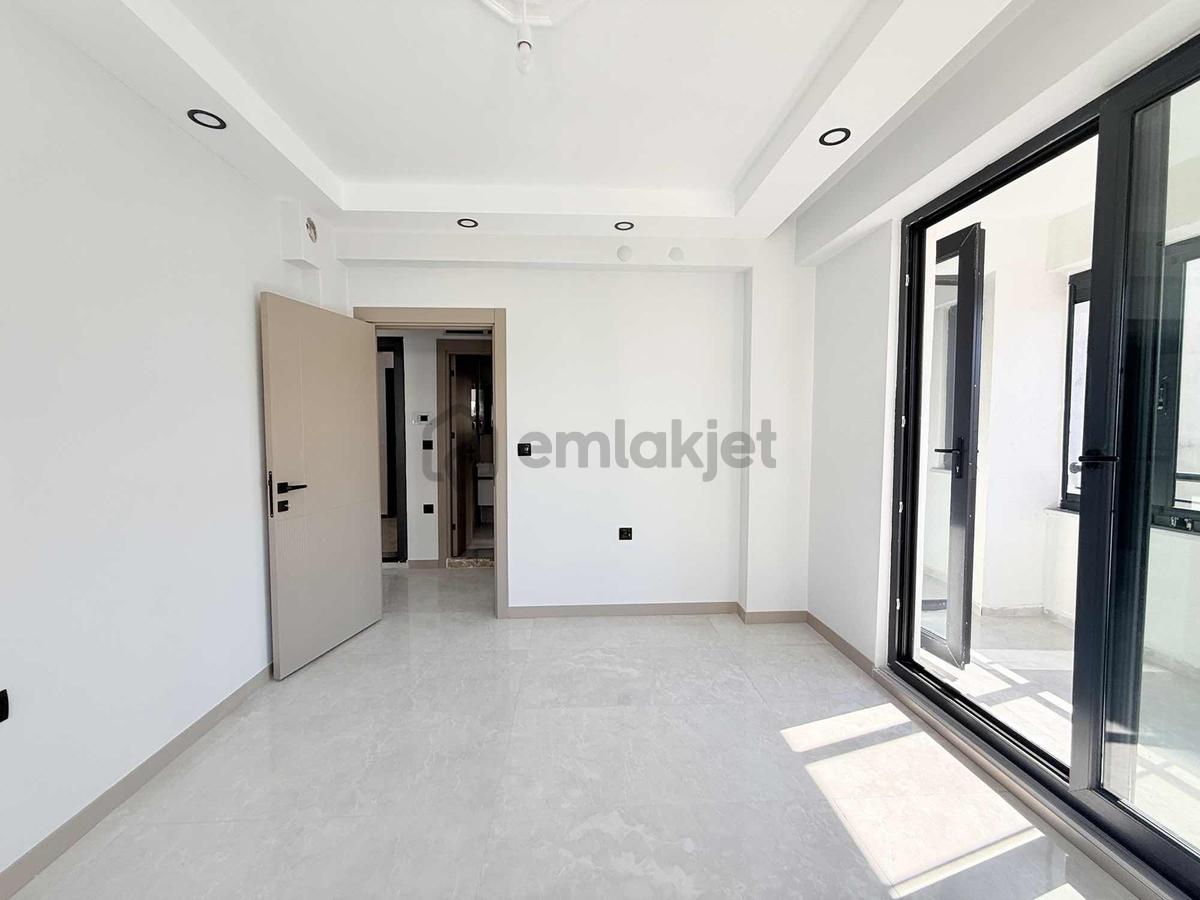Özgün'den Emek Mh Mükemmel Konumda 2+0 Daireler - 29