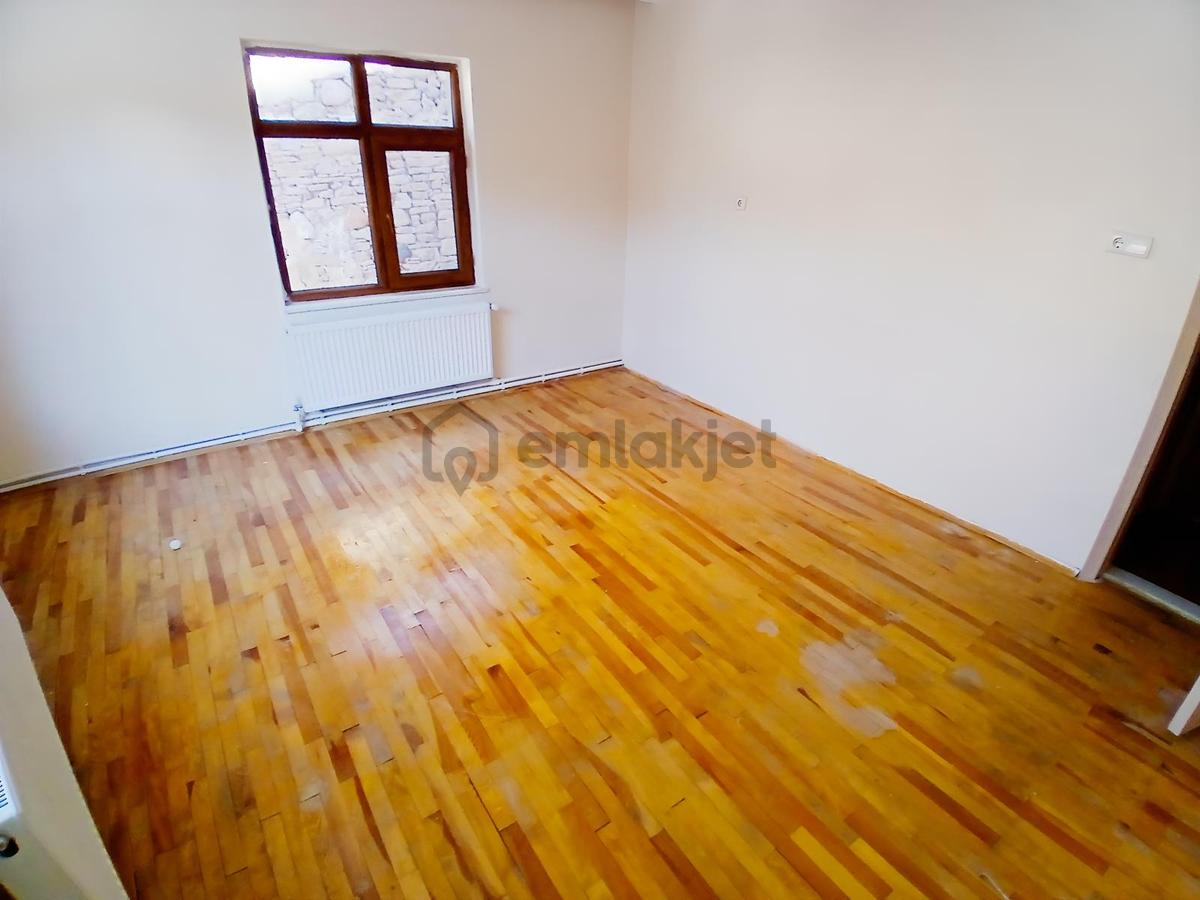 Karaca'dan Sille Merkezde Kiralık 3+1 Dubleks Müstakil Ev - 13