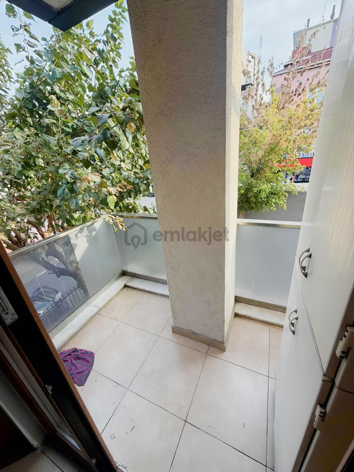 Cadde Üzeri 3+1 Kiralık - 34