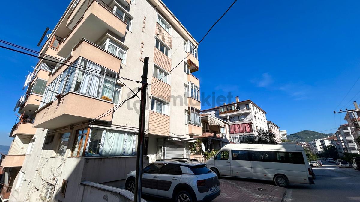Uzmanlar'dan Çiftlik Caddesi Bakımlı Satılık 3+1 Daire - 18