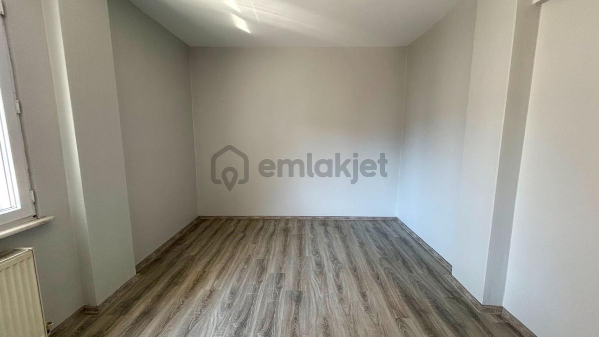 Uzmanlar'dan Çiftlik Caddesi Bakımlı Satılık 3+1 Daire - 10