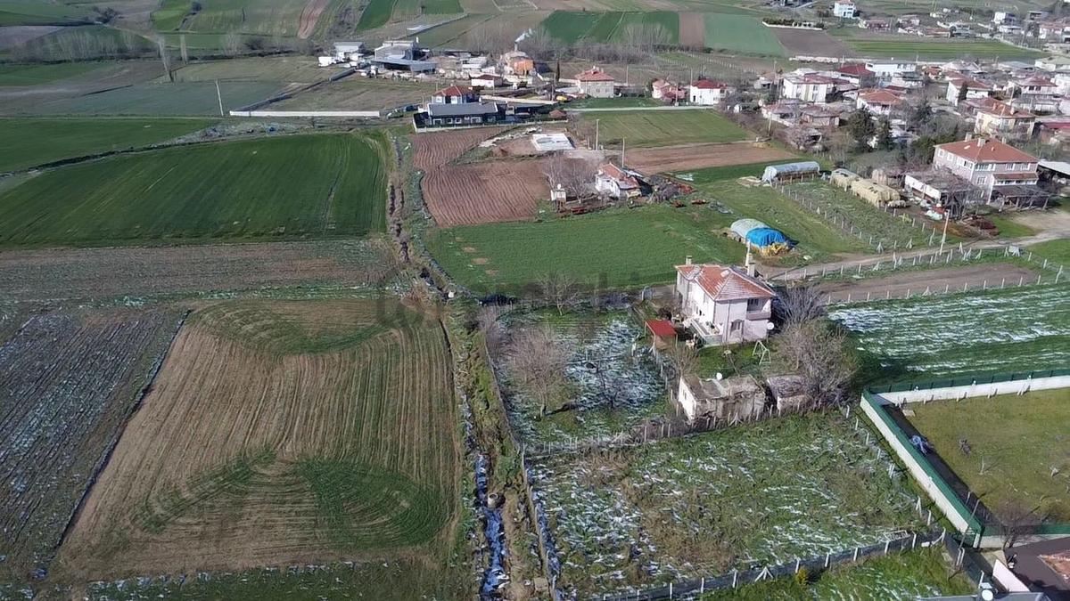 Kavaklı Beldesinde Satılık Doğalgaz Altyapılı 370 M2 Arsa - 16
