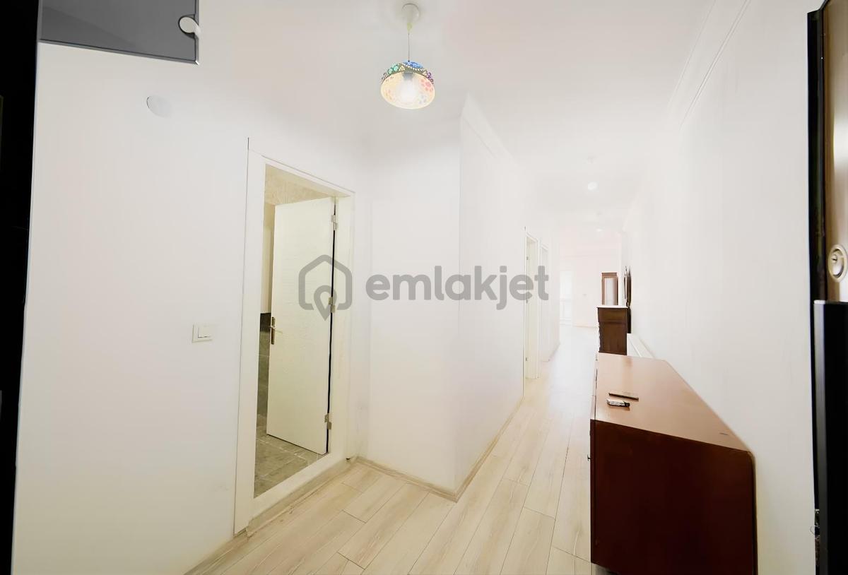 Deniz Manzaralı Merkezi Konumda Satılık Daire - 10