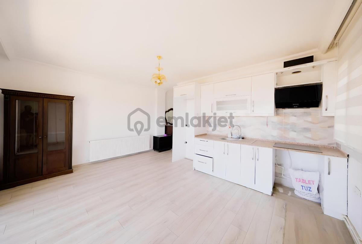 Deniz Manzaralı Merkezi Konumda Satılık Daire - 4