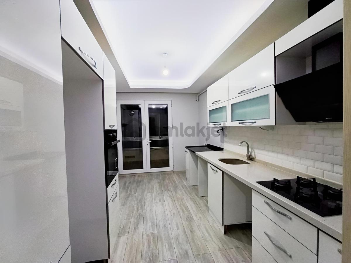 Eminevim, Birevim, Banka Kredisine Vb. Uygun, Site İçi, Lüks 3+1 - 6