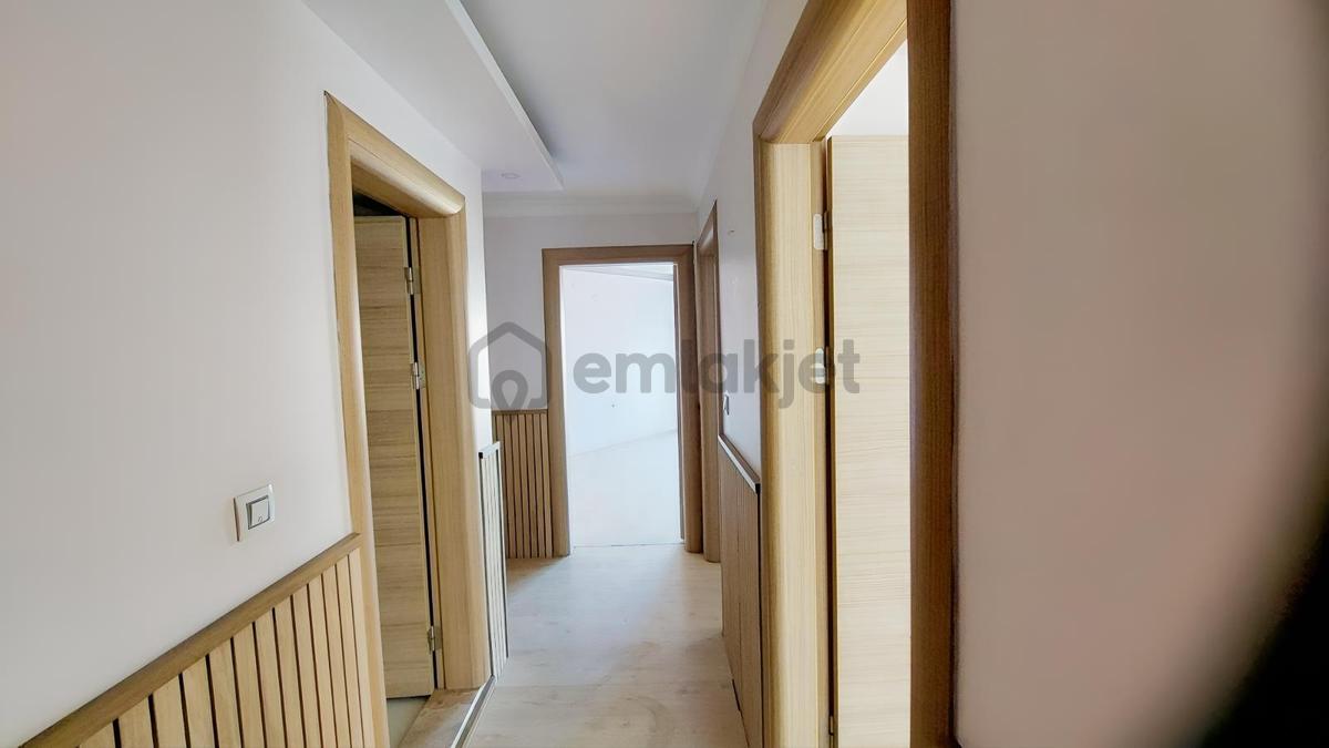 C.b Route Dikili İsmetpaşa 'da Ayrı Mutfak 2+1 Satılık Daire - 8