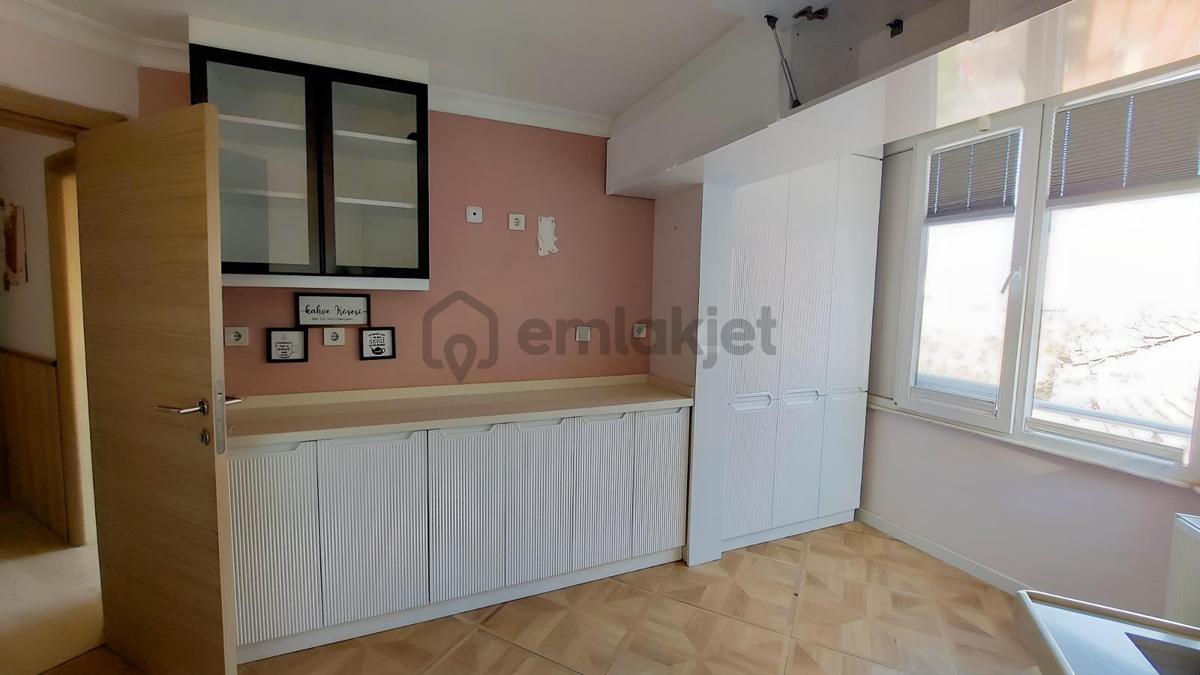C.b Route Dikili İsmetpaşa 'da Ayrı Mutfak 2+1 Satılık Daire - 16