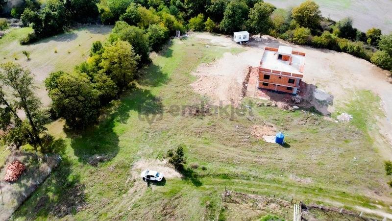 Yeniköy'de 932 M2 Satılık Arsalar - 8