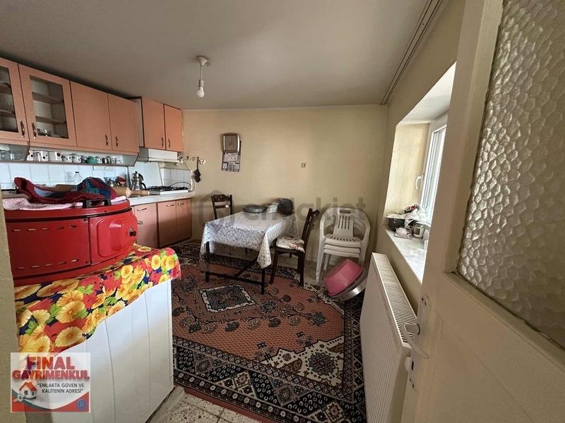 Üçpınar Köyiçinde Satılık Bahçeli Köy Evi - 9