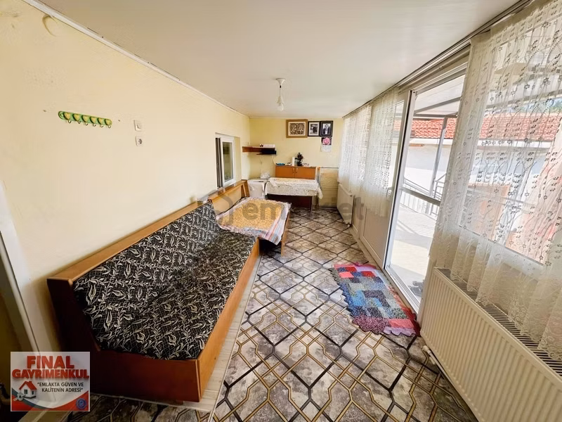 Üçpınar Köyiçinde Satılık Bahçeli Köy Evi - 17