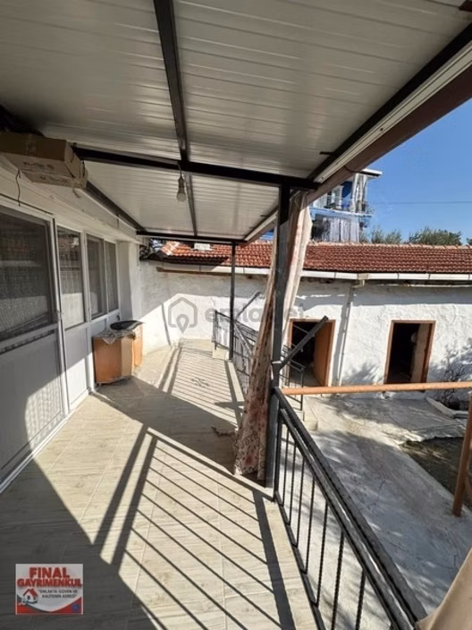 Üçpınar Köyiçinde Satılık Bahçeli Köy Evi - 16