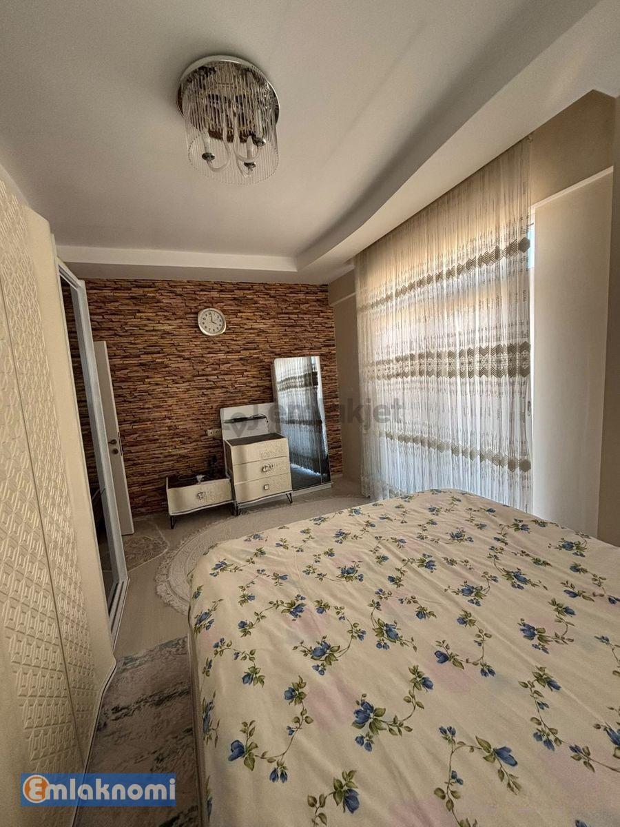 Emlaknomi'den 🏡 Yeşilada Mahallesi’nde Satılık 3+1 Daire! - 6
