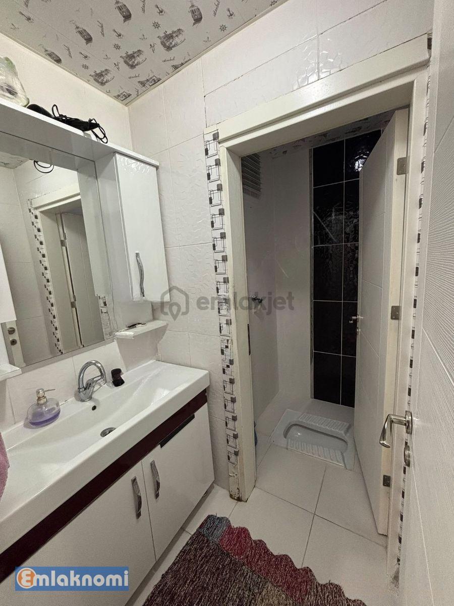 Emlaknomi'den 🏡 Yeşilada Mahallesi’nde Satılık 3+1 Daire! - 4