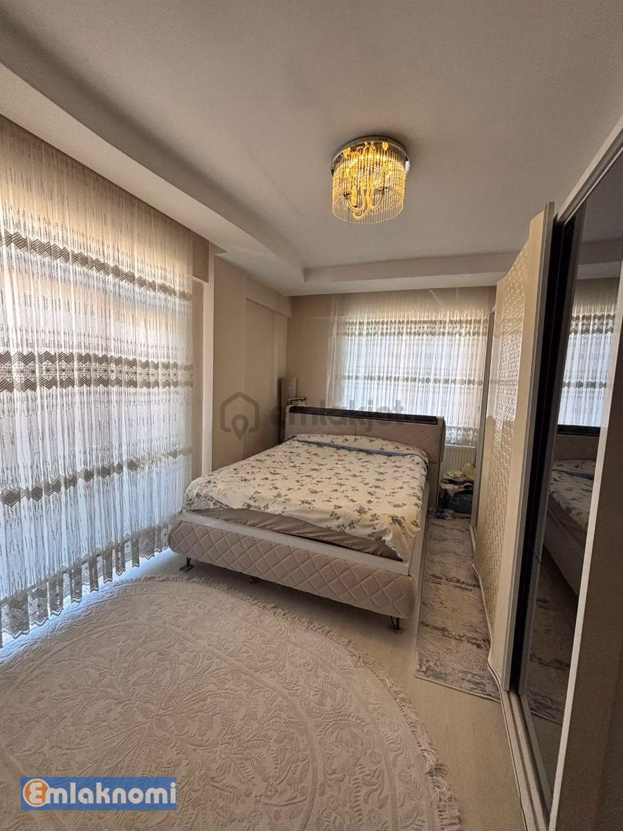 Emlaknomi'den 🏡 Yeşilada Mahallesi’nde Satılık 3+1 Daire! - 12