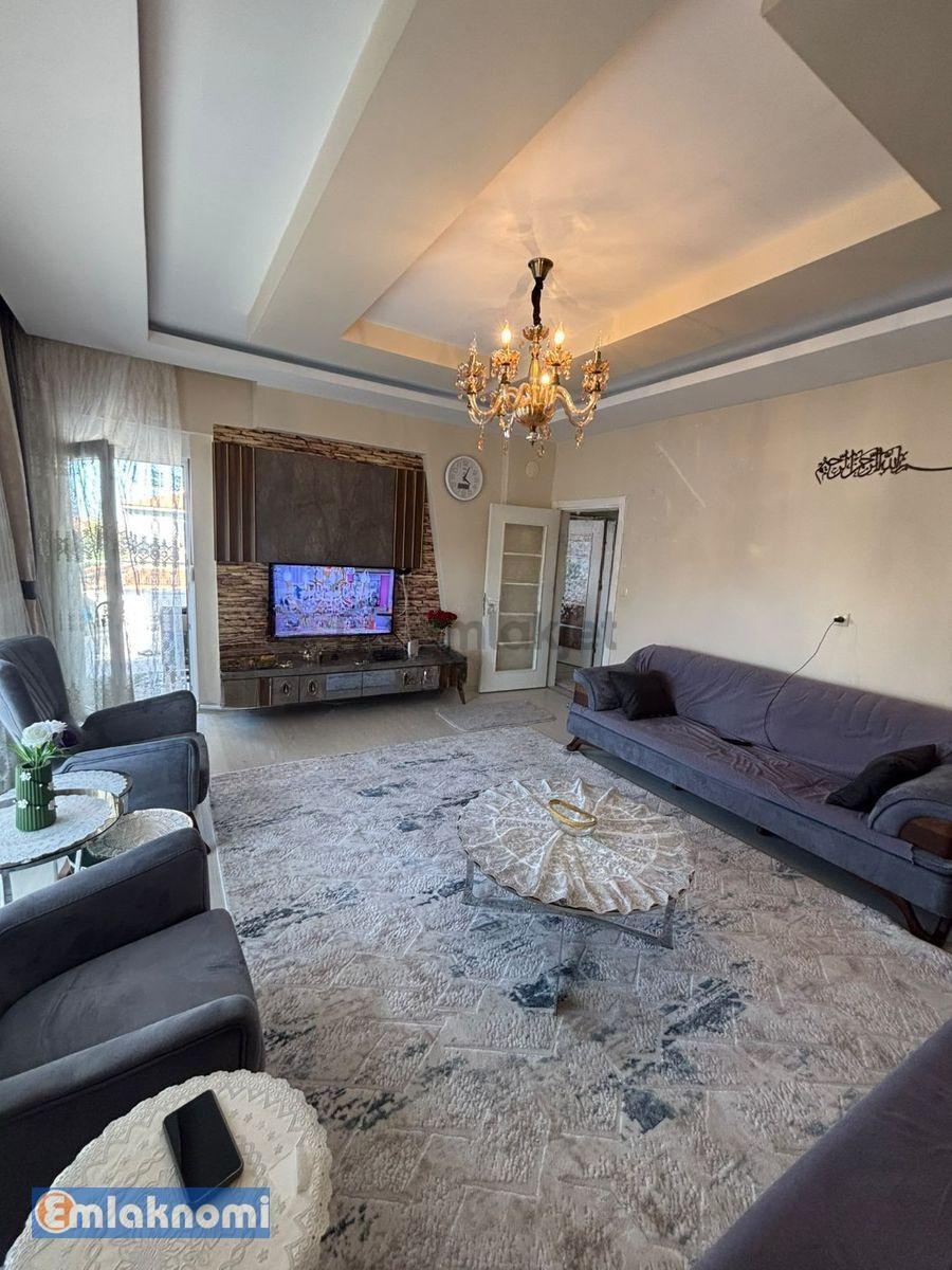 Emlaknomi'den 🏡 Yeşilada Mahallesi’nde Satılık 3+1 Daire! - 5
