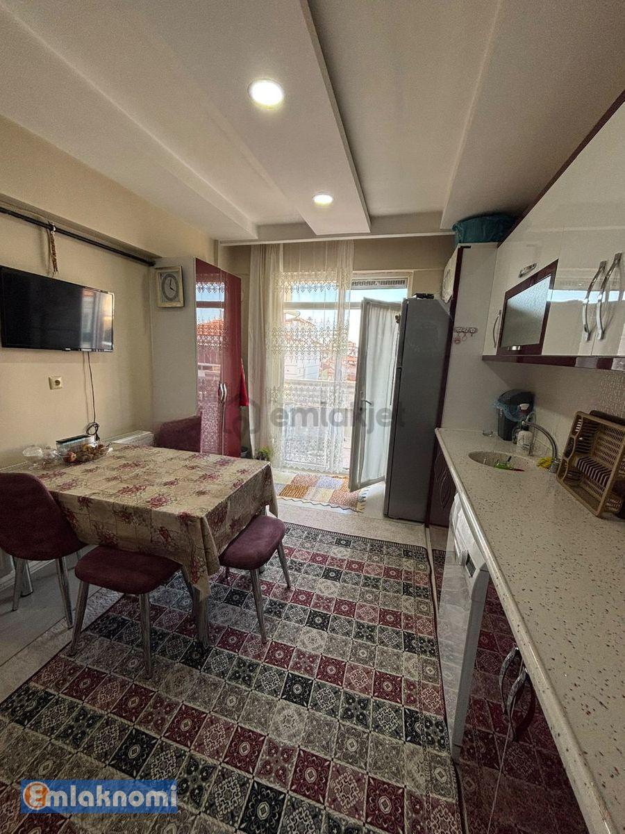 Emlaknomi'den 🏡 Yeşilada Mahallesi’nde Satılık 3+1 Daire! - 16