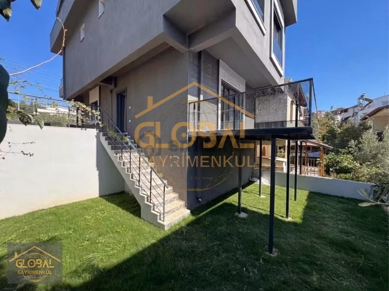 Özderede Denize 300m Büyük Bahçeli Villa (teklife Açık) - 3