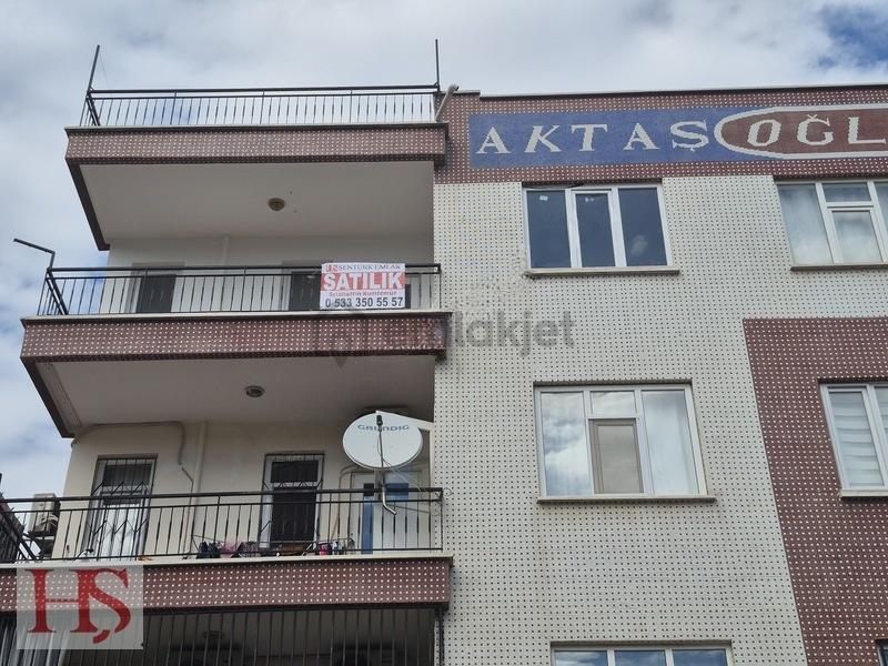 Dutlubahçe'de 5+1 Ayrı Mutfak Geniş Teras Satılık Dubleks Daire - 4