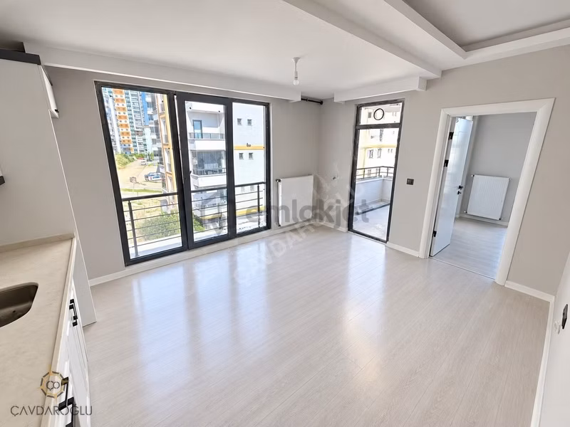 Atakent Mahallesinde Kamalı Toki Yoluna Yakın Kiralık 1+1 Daire