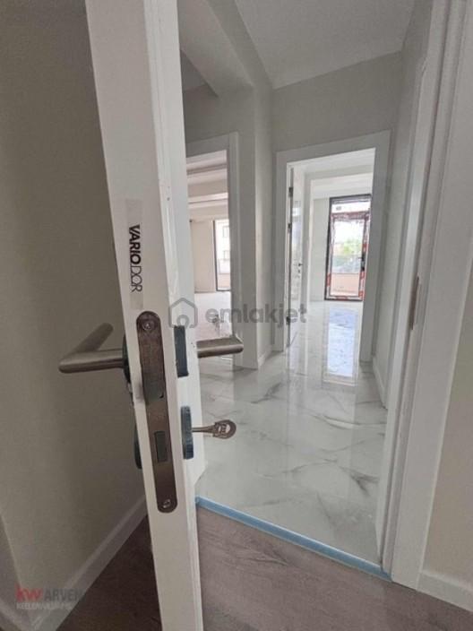 Başiskele Mahmutpaşa Strada Yanı Satılık 2+1 Arakat Daire - 23