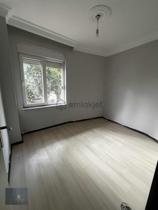 Kanalda Emsalsiz! Balkonlu, Koridorlu 1+1 | - 5
