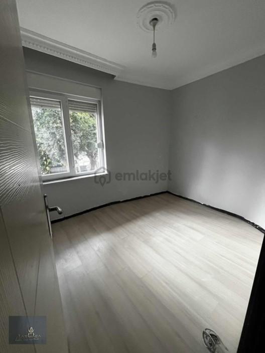 Kanalda Emsalsiz! Balkonlu, Koridorlu 1+1 | - 4