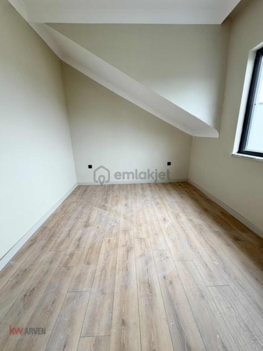 Yeşilyurt Mah. Satılık Asansörlü,teraslı 3+1 Ç.dubleksi Daire - 31