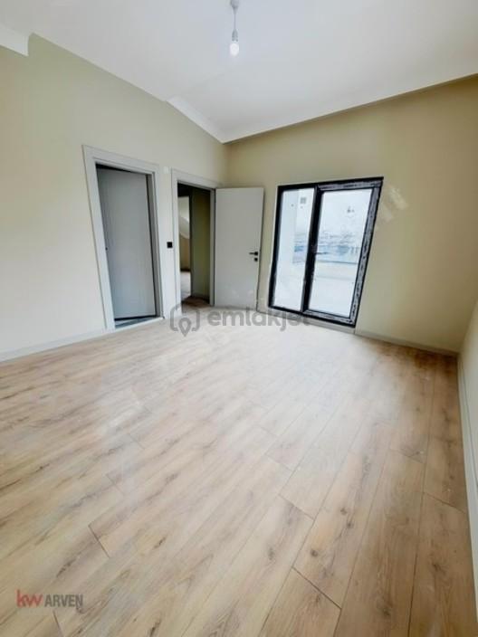 Yeşilyurt Mah. Satılık Asansörlü,teraslı 3+1 Ç.dubleksi Daire - 25
