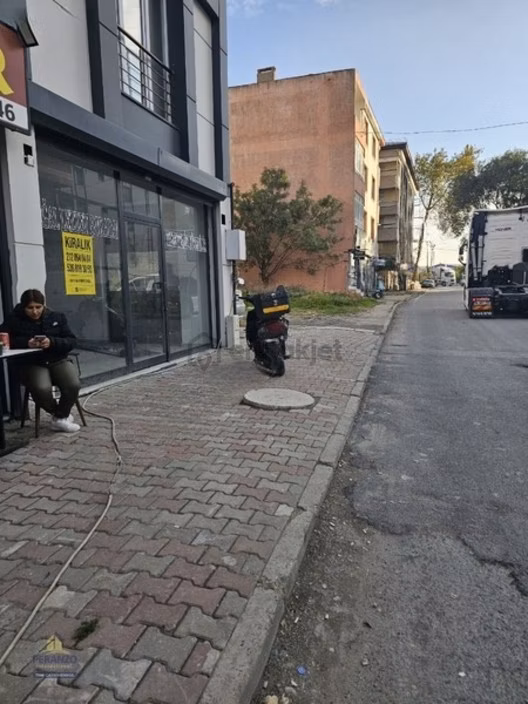 Arnavuköy Hadımköy De Kiralık Dükkan - 3