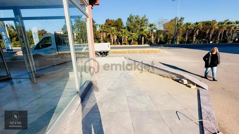 Seferihisar'da Cadde Üzerinde Kiralık Dükkan - 13